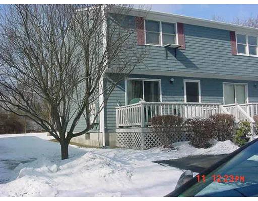 Photo of Unit 4 at 120 Lewin St