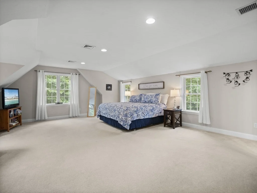 Photo of 81 Lawrence St