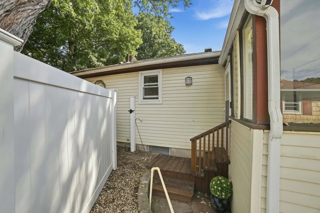 Photo of 19 Harold St