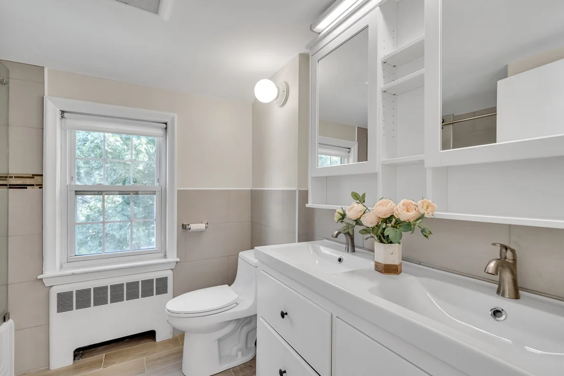 Photo of 33 Stowecroft Rd