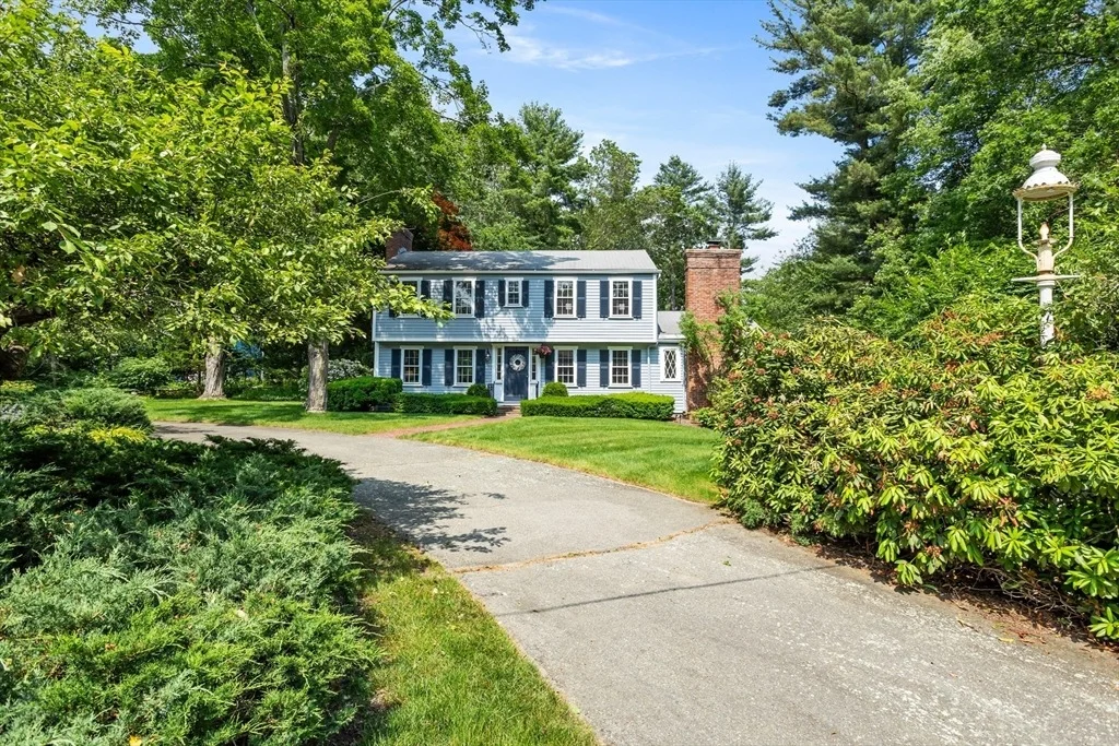 Photo of 15 Thoreau Rd