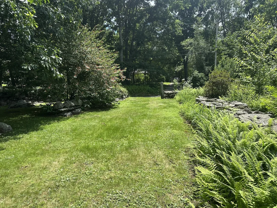 Photo of 575 Old West Brookfield Rd