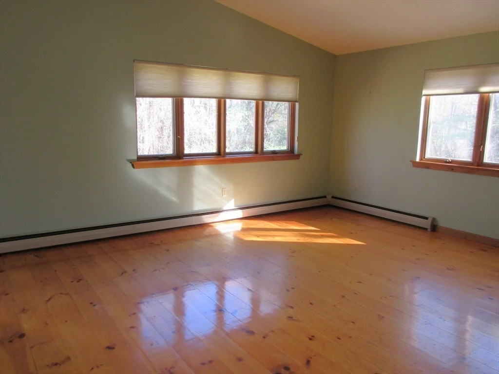 Photo of 319 Greenfield Rd