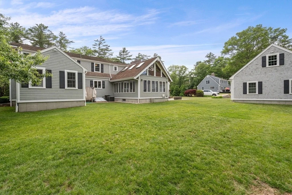 Photo of 468 Delano Rd
