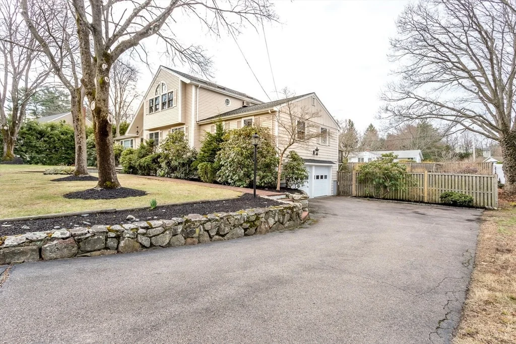 Photo of 3 Hickory Ln