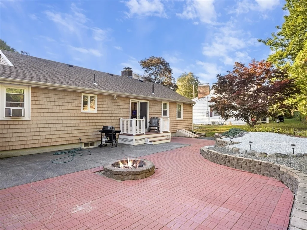 Photo of 43 Moon Road
