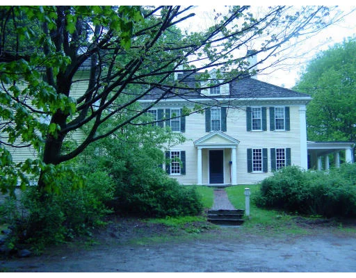 Photo of 752 Main Street