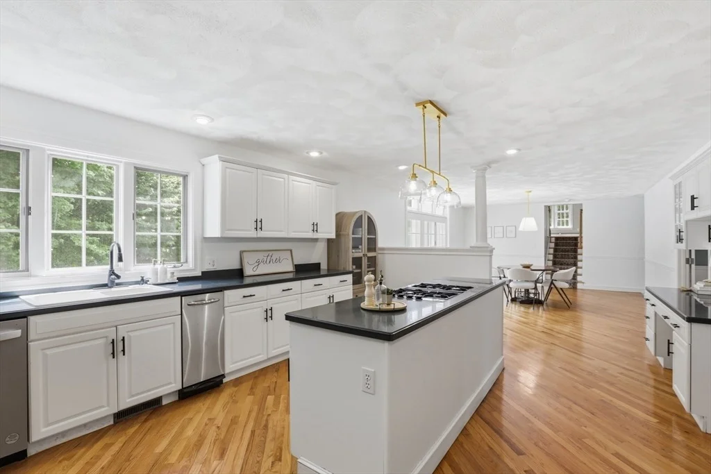 Photo of 4 Farnham Circle