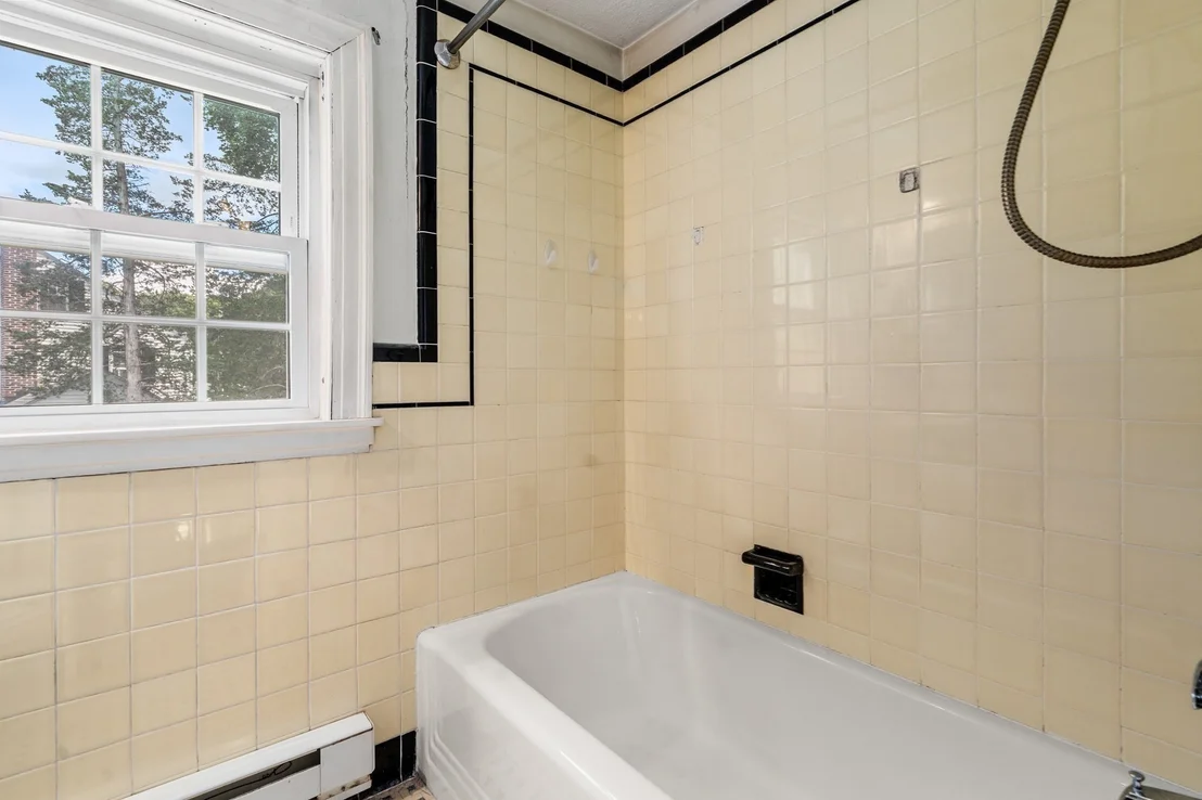 Photo of 515 Lake Avenue