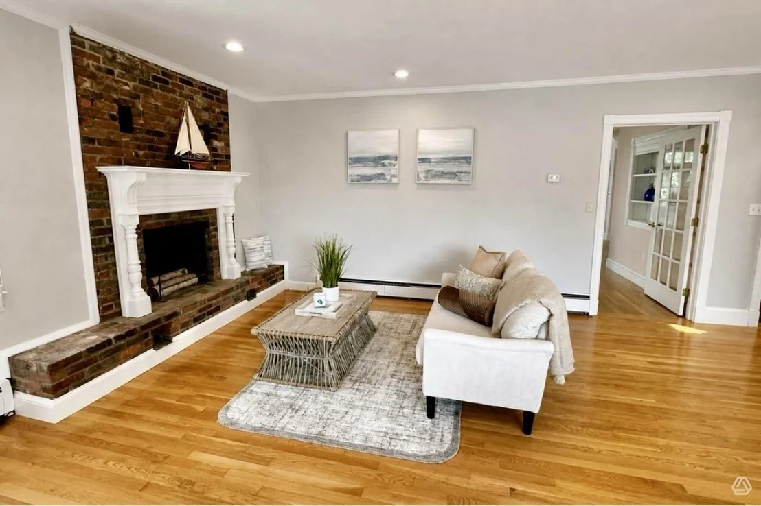 Photo of 174 Willow Rd