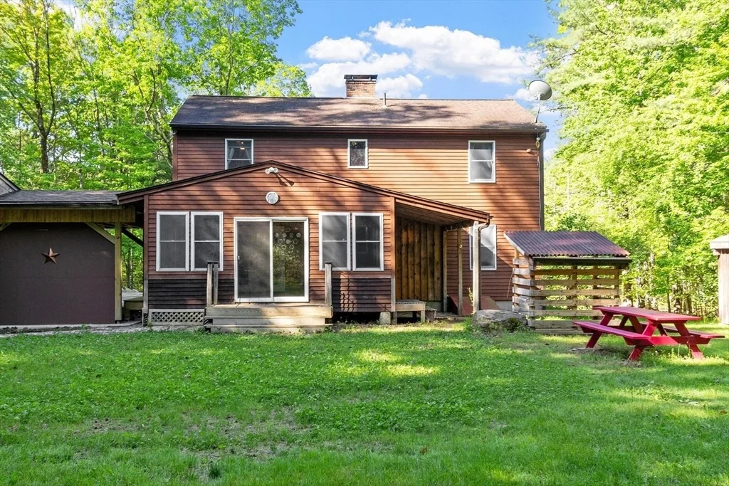 Photo of 688 Whitney St