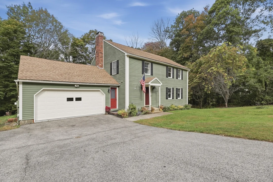Photo of 10 Garrison Heights Drive