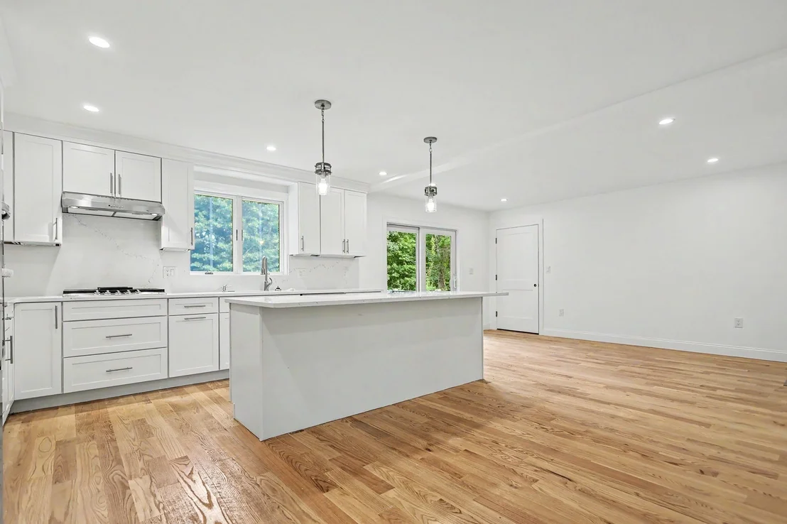 Photo of 7B Lakeshore Dr