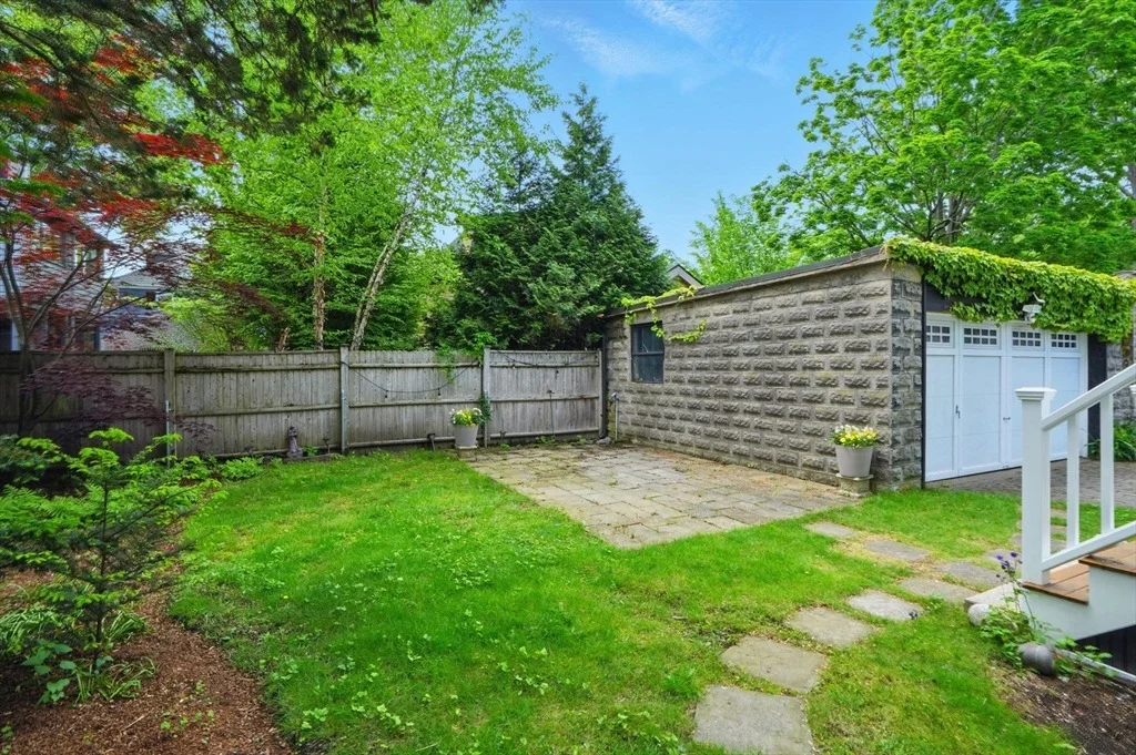 Photo of 11 Longfellow Rd