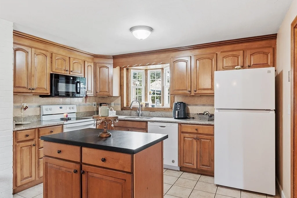 Photo of 115 Richard Rd