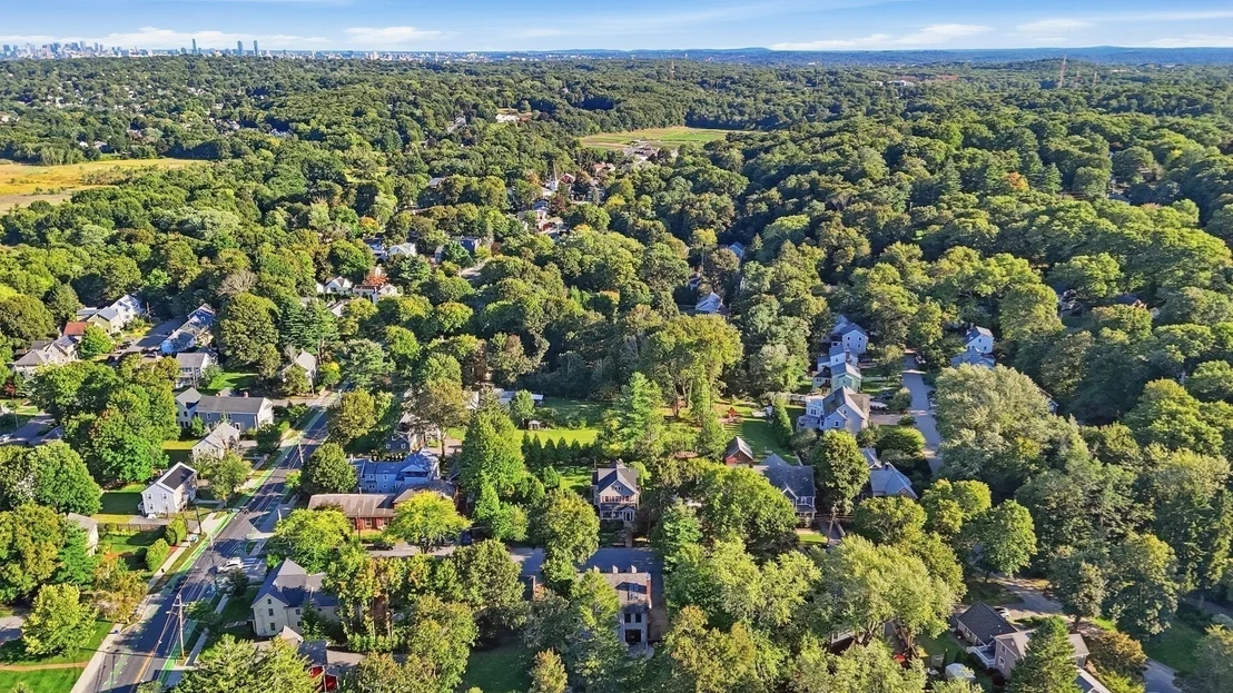Photo of 7 Locust Avenue