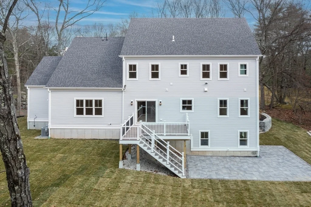 Photo of 6 Briar Ln