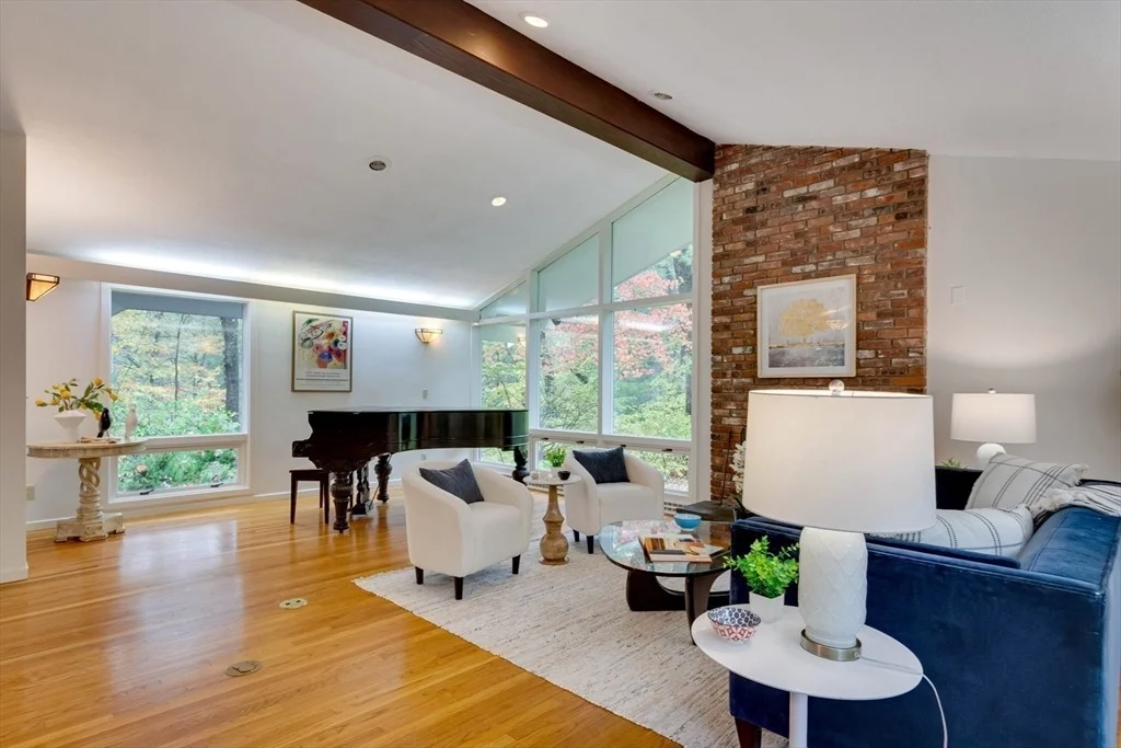 Photo of 12 Laurel Drive