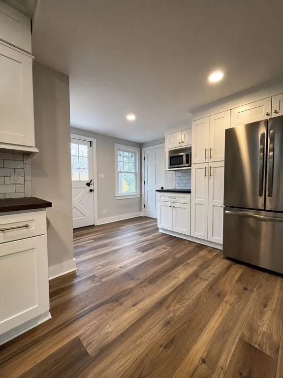 Photo of 200 Highcrest Rd