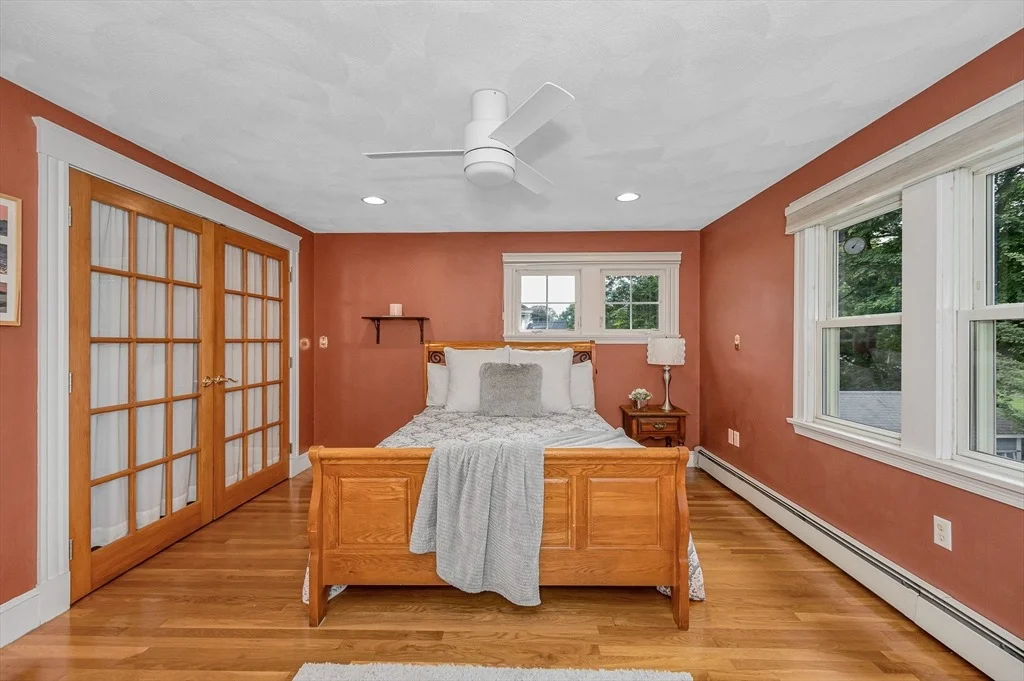 Photo of 35 Warren Avenue