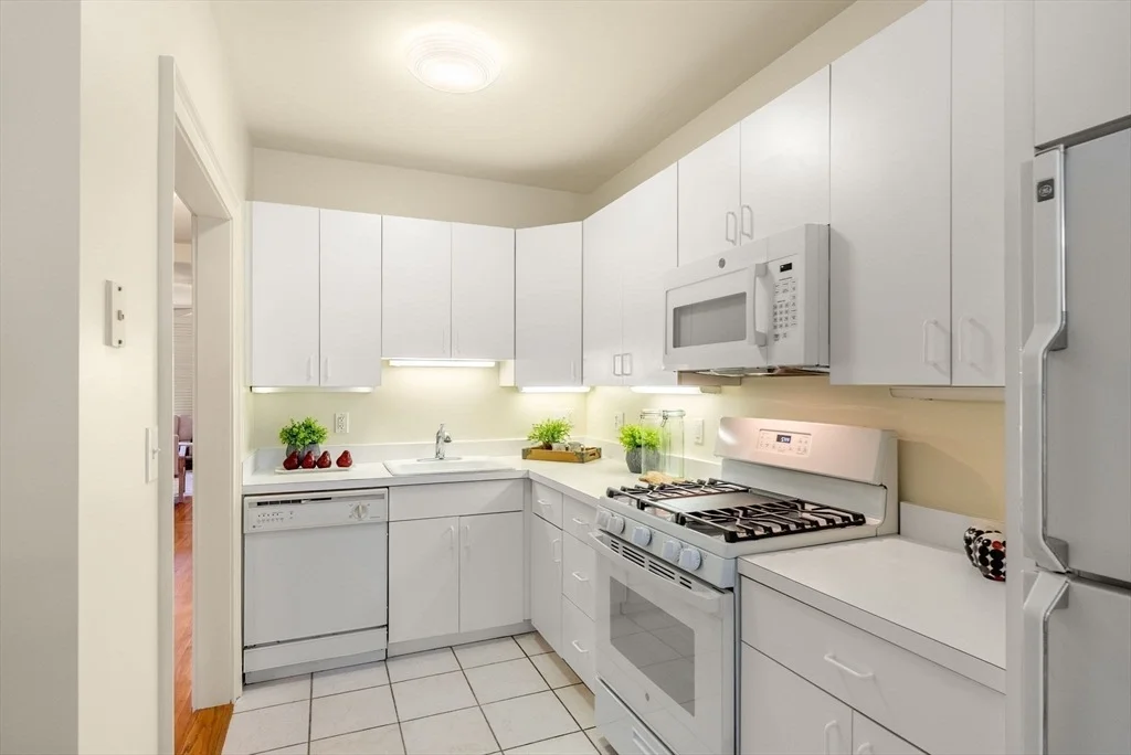 Photo of Unit 3 at 7 Regent Cir