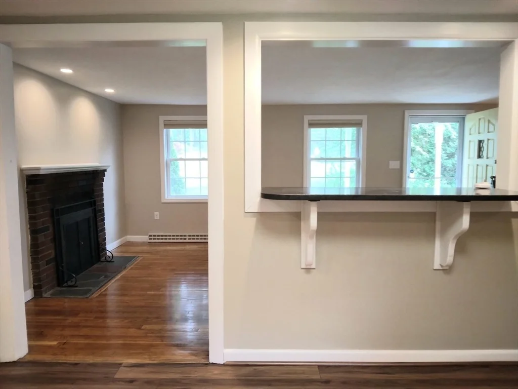 Photo of 42 Lowell Rd