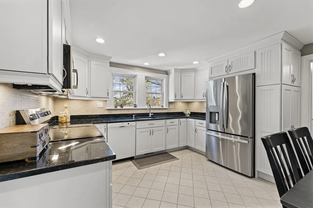 Photo of 1052 Greendale Ave