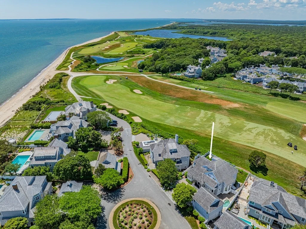 Photo of 129 Shore Dr W