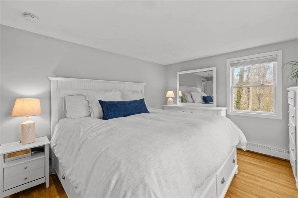 Photo of 184 Booth Hill Rd