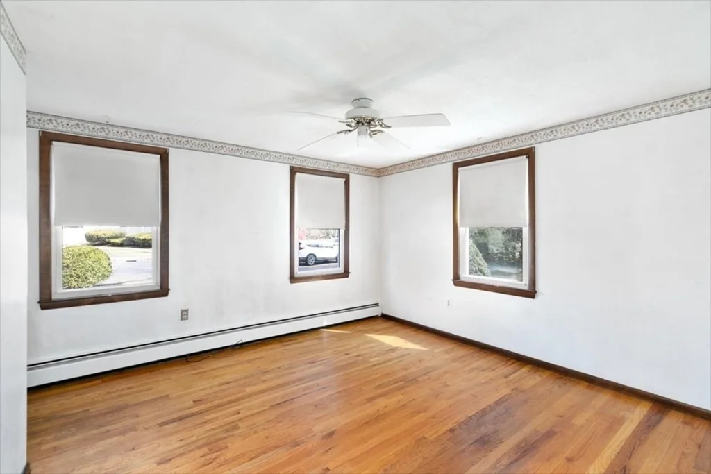 Photo of 21 Bayberry Rd