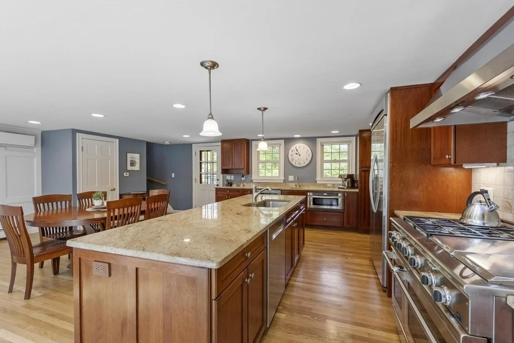 Photo of 93 Nashoba Rd