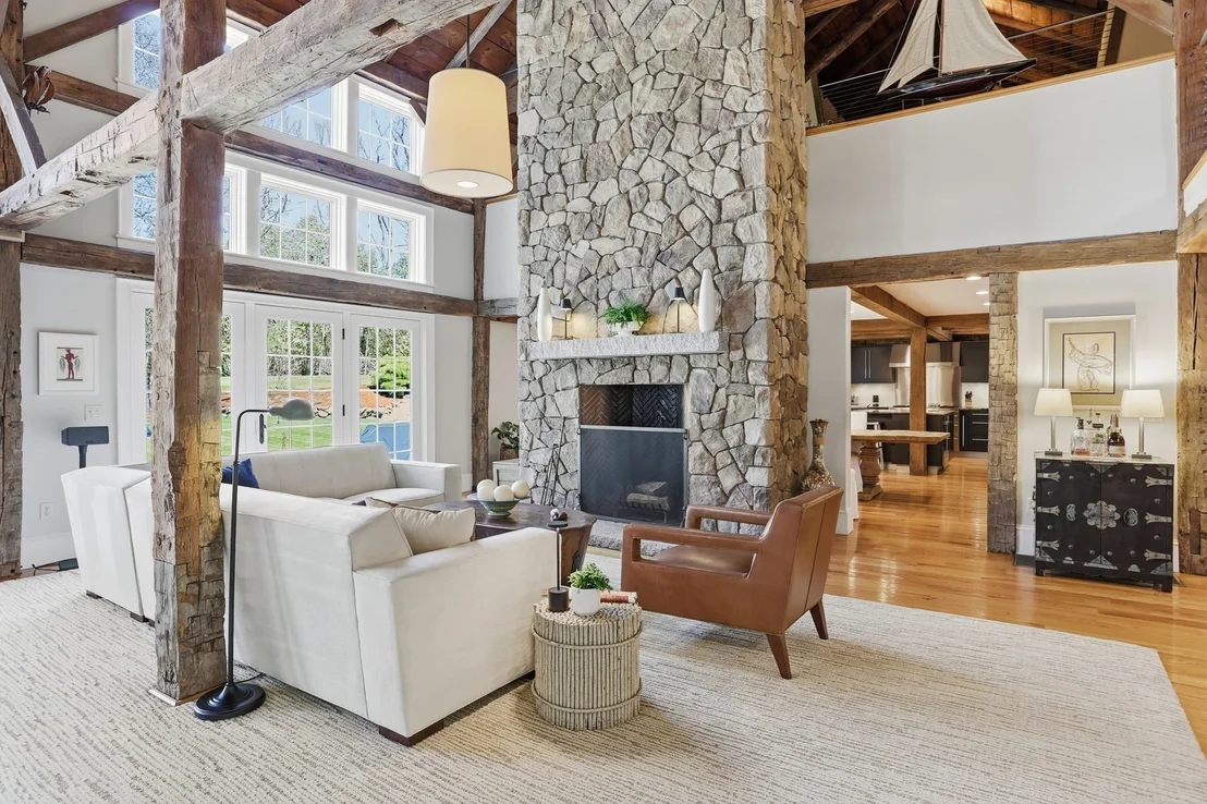 Photo of 330 Lowell Road