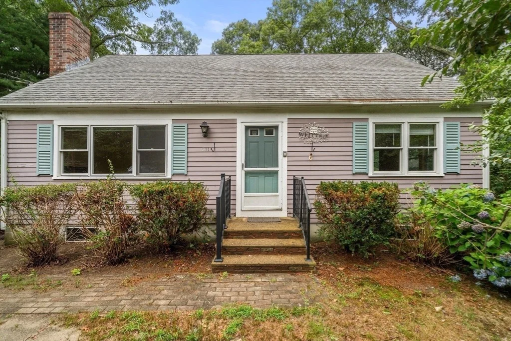 Photo of 311 Cotuit Rd