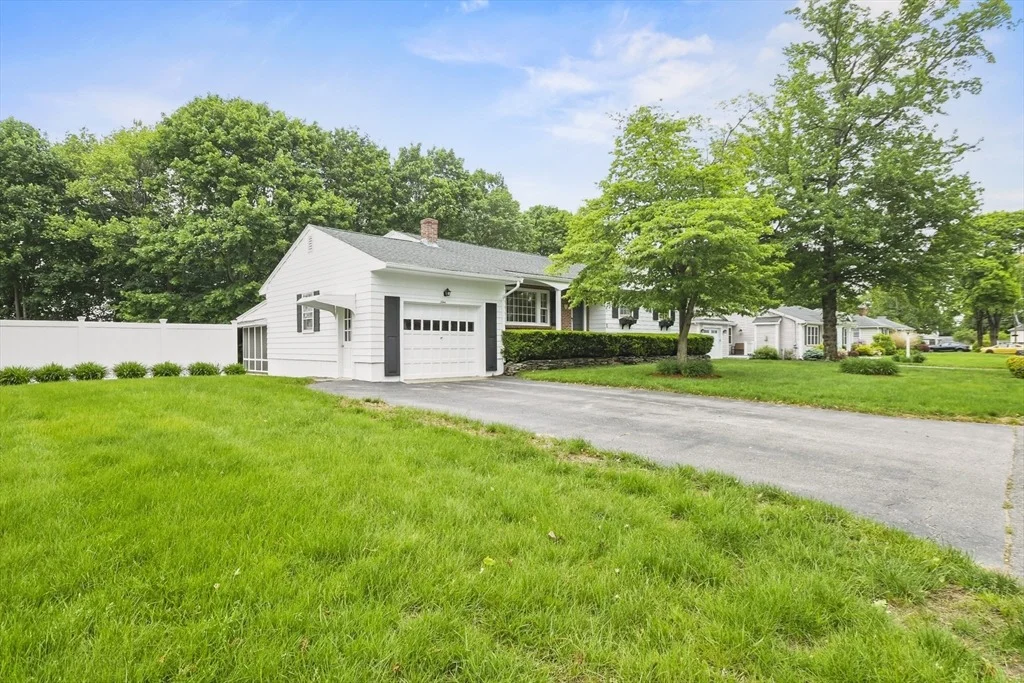 Photo of 9 Divittorio Drive