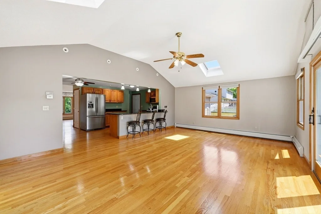 Photo of 15 Tiffany Lane