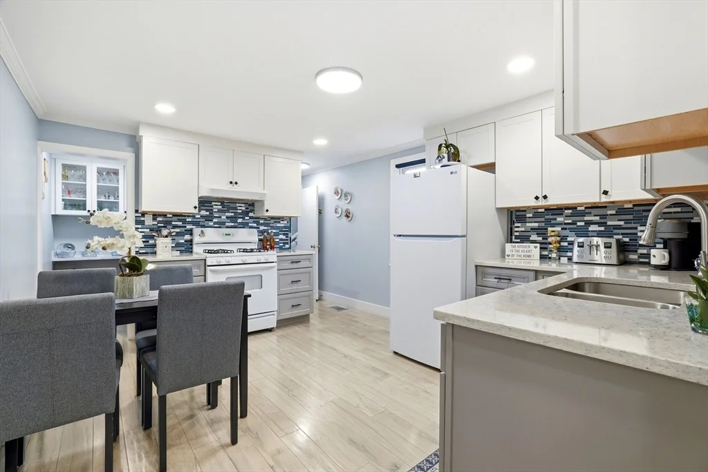 Photo of 30 Woodlawn St
