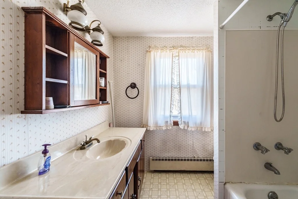 Photo of 35 Trinity Ter