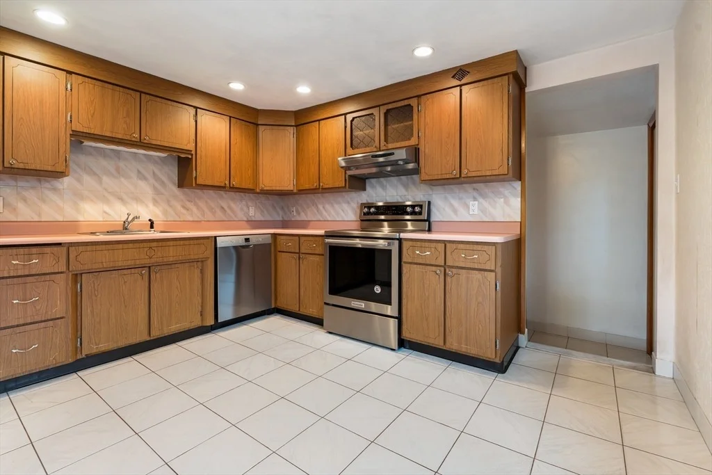 Photo of 303 Forest St