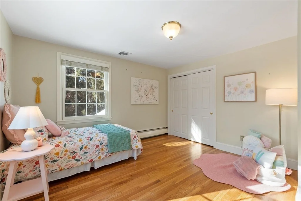 Photo of 959 Hill Rd