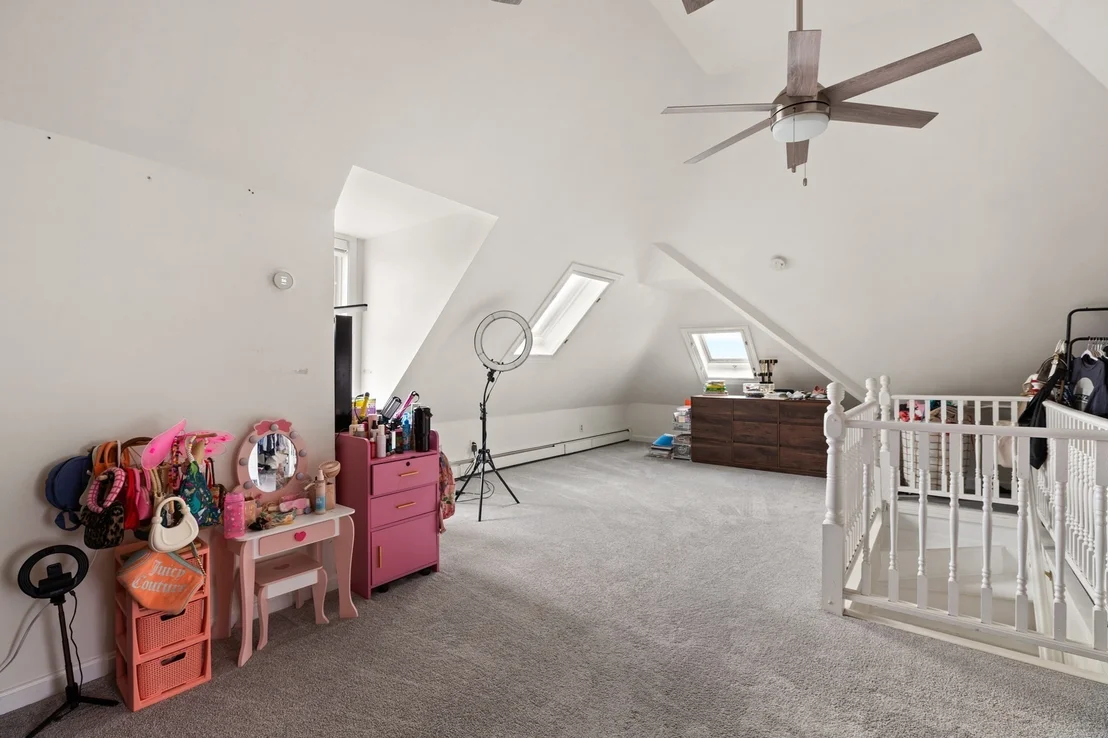 Photo of 129 Strandway