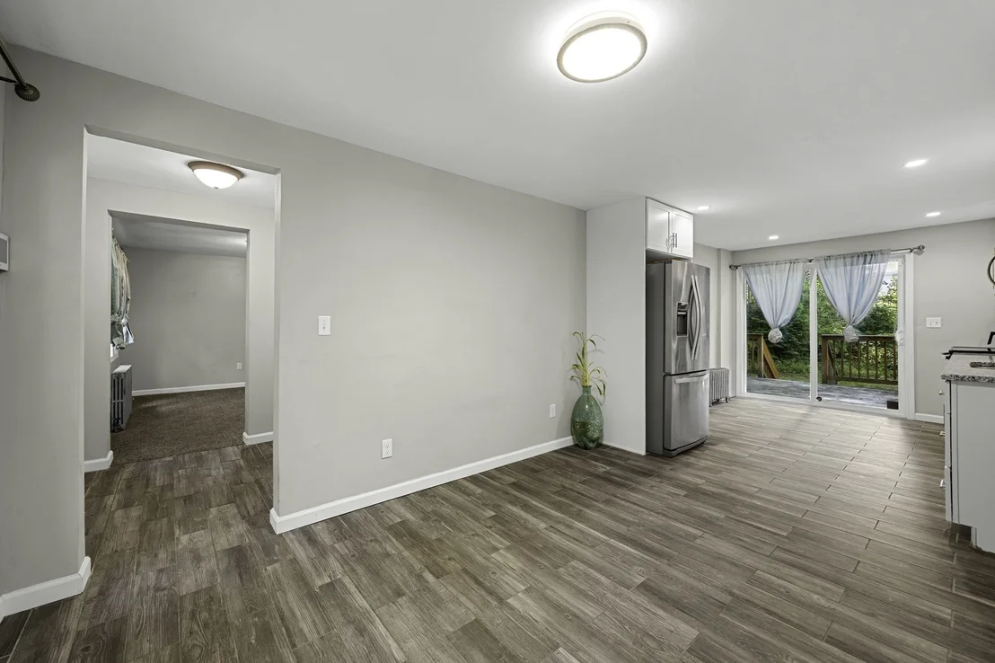 Photo of 1100 Roosevelt Ave