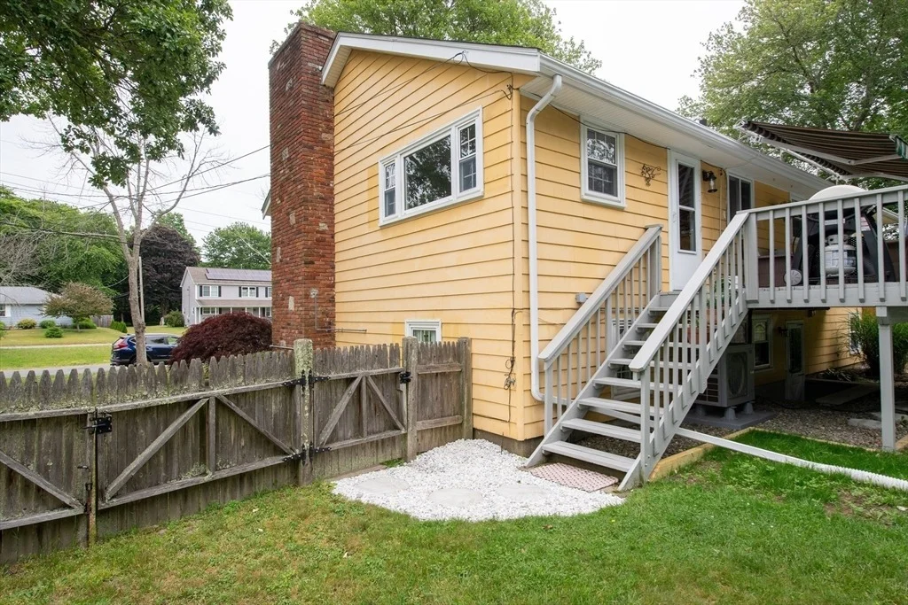 Photo of 12 Brook Dr