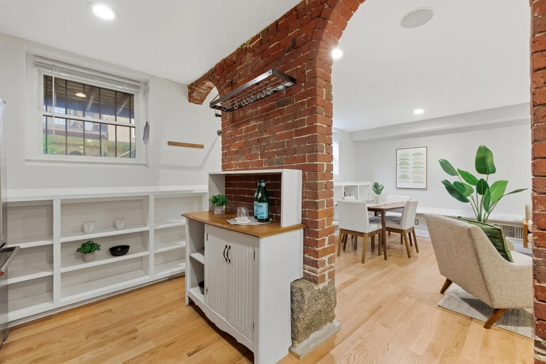 Photo of Unit A at 36 Worcester Sq