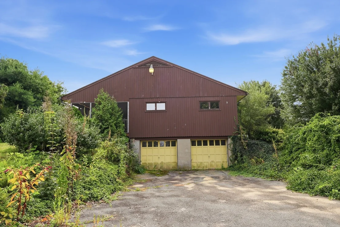 Photo of 31 Woodcrest Road