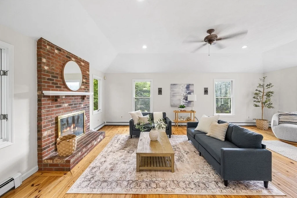 Photo of 4 Skyview Dr