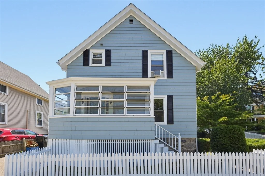 Photo of 210 Pleasant Street