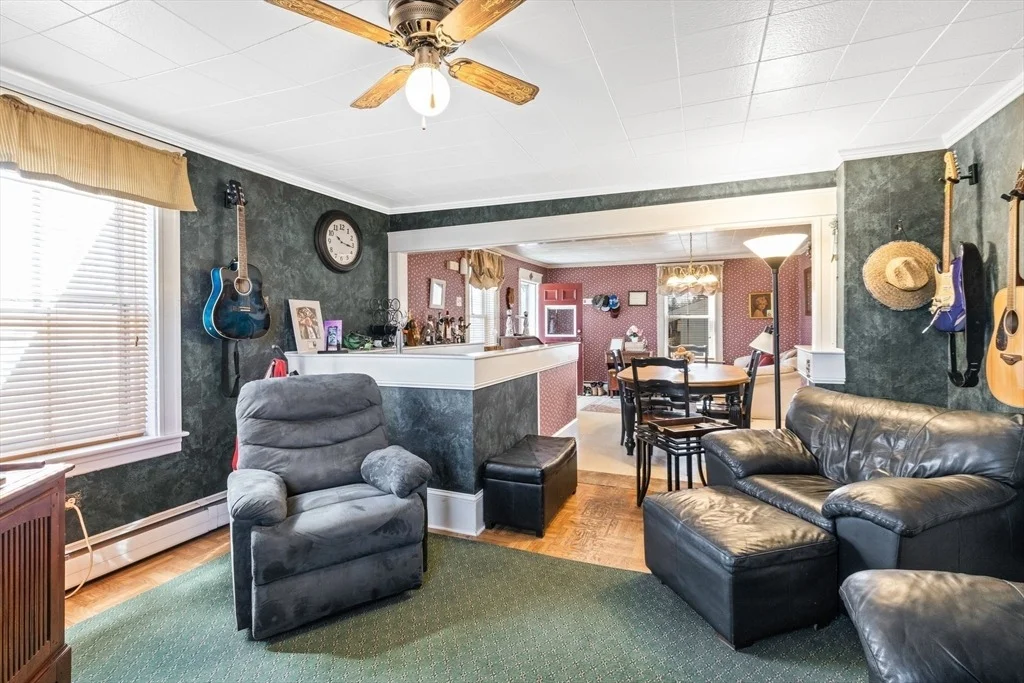 Photo of 112 King St