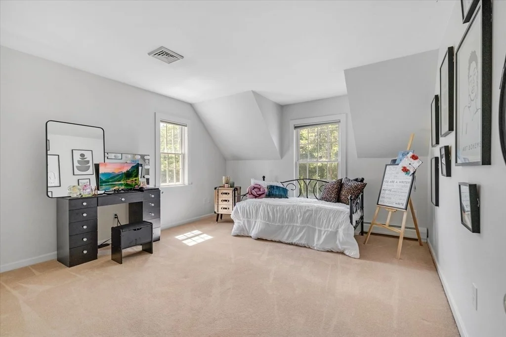 Photo of 442 Bay Lane