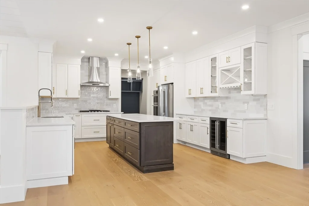 Photo of 242 Oak Street