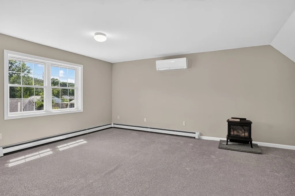 Photo of 24 Reo Rd